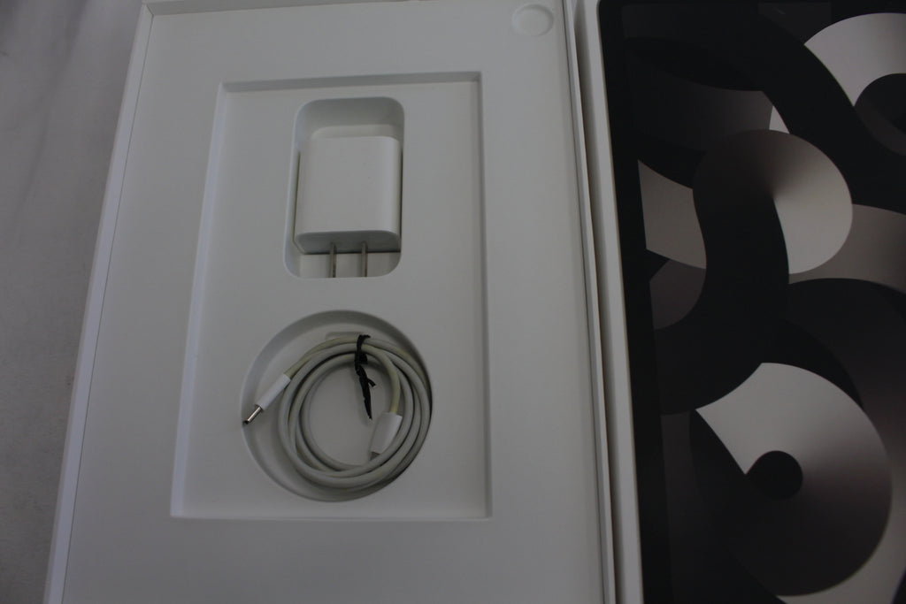 Apple iPad Air（第5世代/2022） 64GB MM9F3J/A