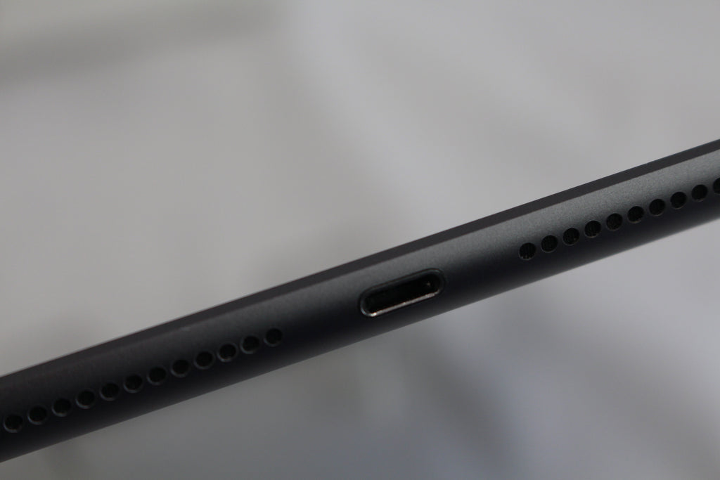 Apple iPad（第9世代/2021） 64GB MK2K3J/A