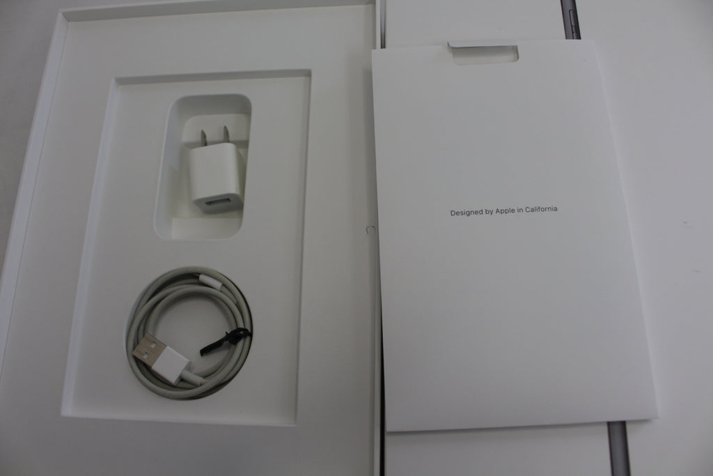 Apple iPad（第9世代/2021） 64GB MK2K3J/A