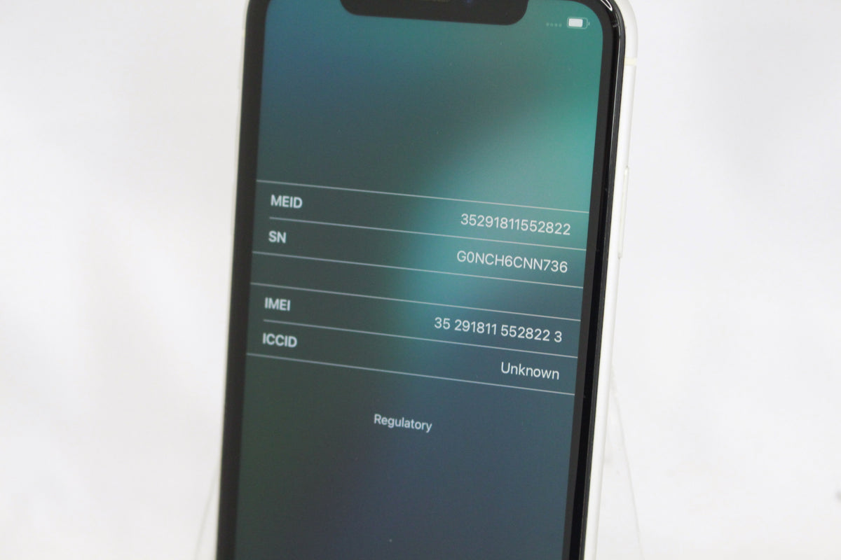 Apple iPhone 11 64GB MWLU2J/A